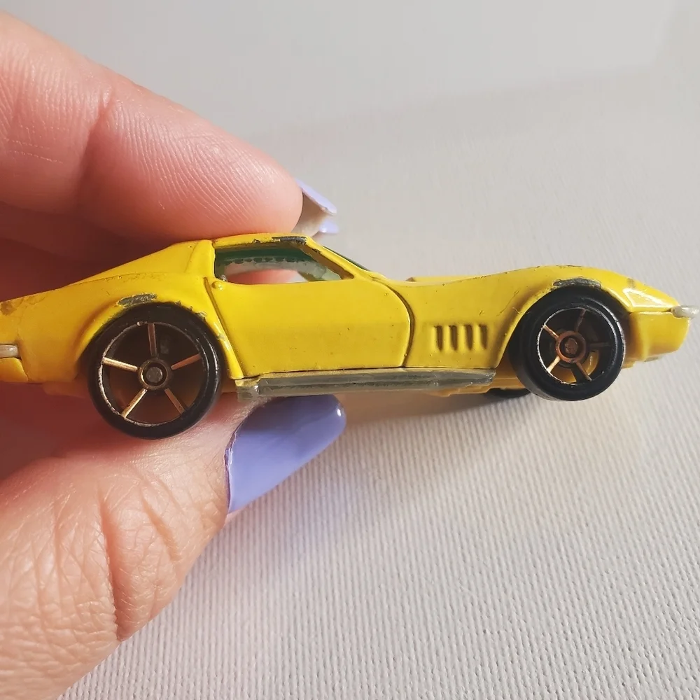 Vintage- '69 CORVETTE Hot Wheel